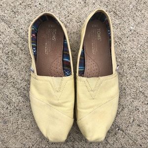 Toms women’s slipons